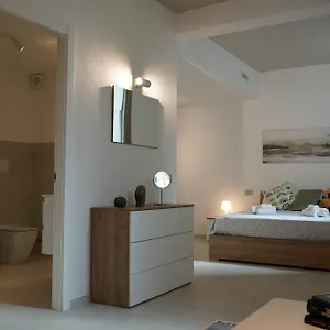 https://monumentale-m5-apt-6-ospiti-famiglie-con-2-bagni-e-suite.it-lombardy.com